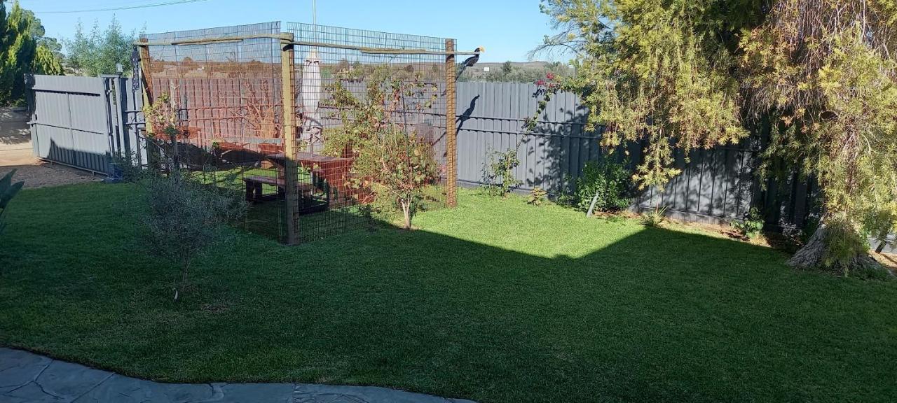 Mitat Guesthouse Beaufort West Bagian luar foto
