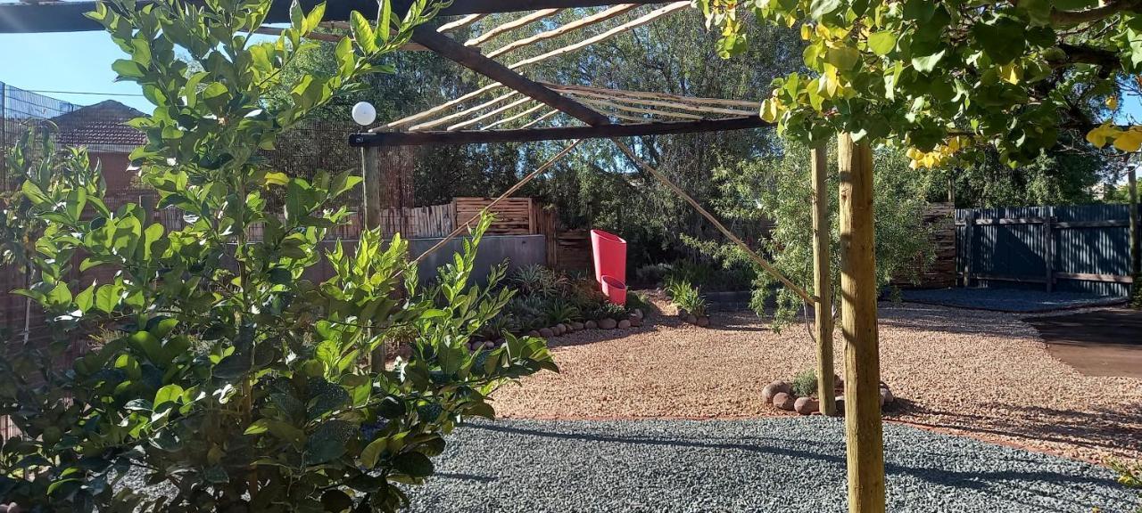 Mitat Guesthouse Beaufort West Bagian luar foto