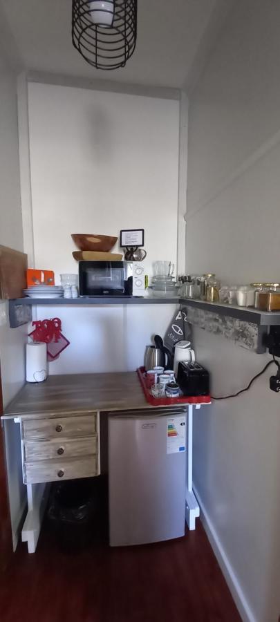 Mitat Guesthouse Beaufort West Bagian luar foto