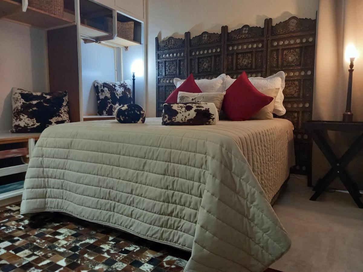 Mitat Guesthouse Beaufort West Bagian luar foto