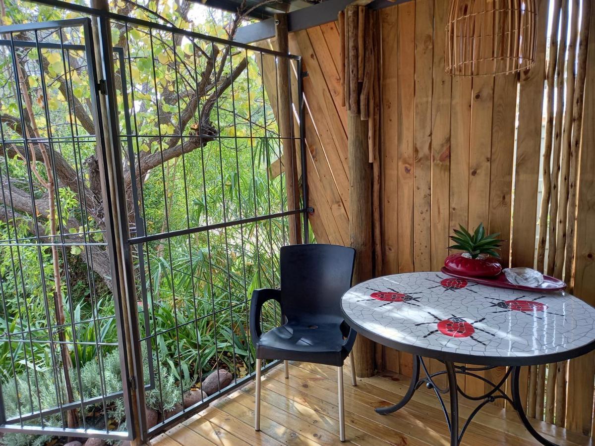 Mitat Guesthouse Beaufort West Bagian luar foto
