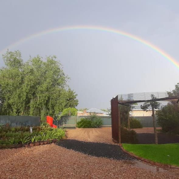 Mitat Guesthouse Beaufort West Bagian luar foto